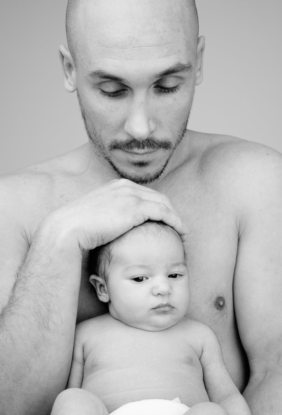 photographe naissance bordeaux avec papa